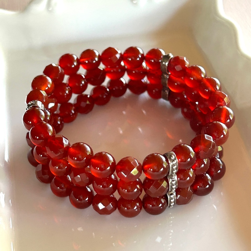 Signed Whitney Kelly Carnelian Stretch Bracelet w/ 925 Sterling Silver Accents